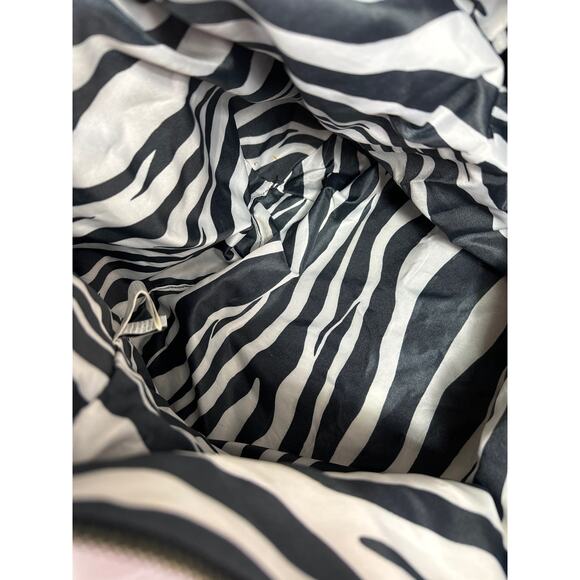 Dolce & Gabbana Black and White Bag - Picture 11 of 16